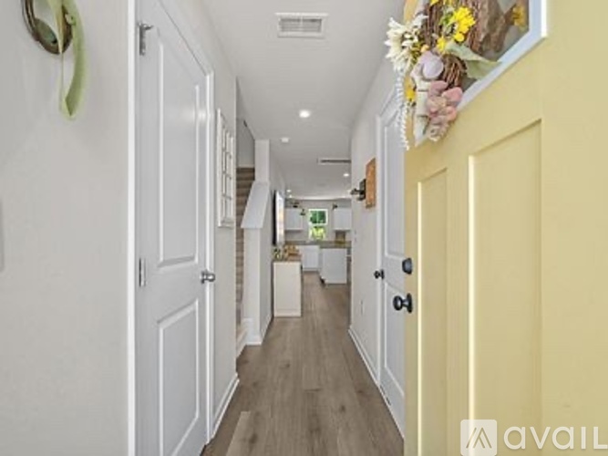 142 Villa Grande Street 3 Beds Townhouse for Rent - Photo gallery 3