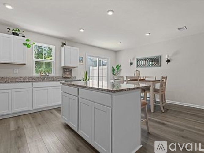 142 Villa Grande Street 3 Beds Townhouse for Rent - Photo gallery 4