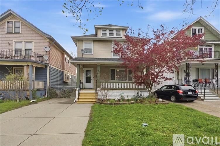 315 Crestwood Avenue 2 Beds Apartment for Rent - Photo gallery 2