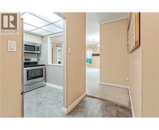 249 MAJOR MACKENZIE Drive E Unit# 106 2 Beds Apartment, Home for Rent - Photo gallery 4