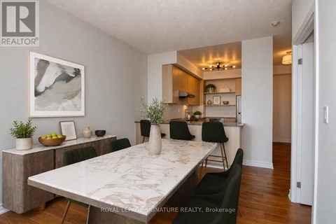 3204 - 33 LOMBARD STREET 3 Beds Apartment for Rent