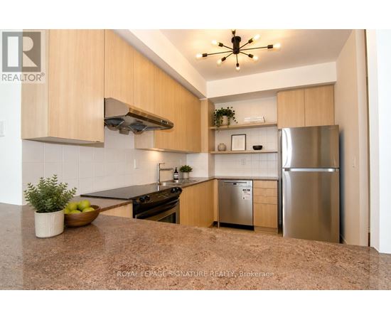 3204 - 33 LOMBARD STREET 3 Beds Apartment, Condo, Home for Rent - Photo gallery 3