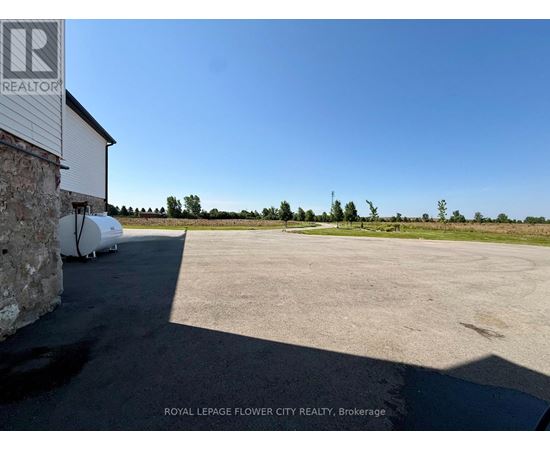 957 BROCK ROAD Studio House for Rent - Photo gallery 5
