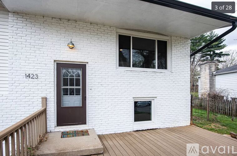 1423 East Dunstan Drive 4 Beds Single Family Home for Rent - Photo gallery 2
