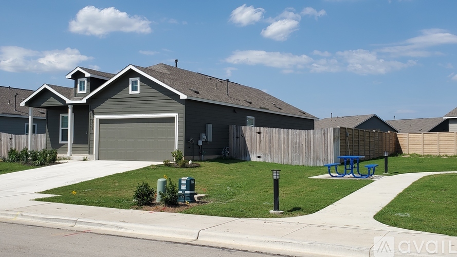 509 Gabriels Bluff Drive 4 Beds Single Family Home for Rent - Photo gallery 2
