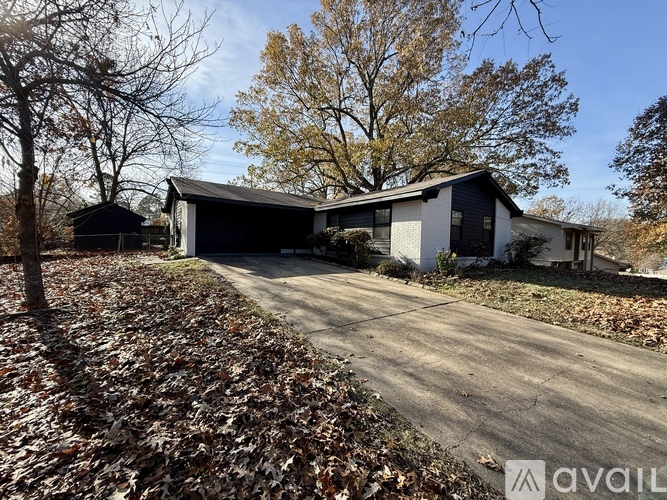 2003 Cenwood Drive 3 Beds Single Family Home for Rent - Photo gallery 1