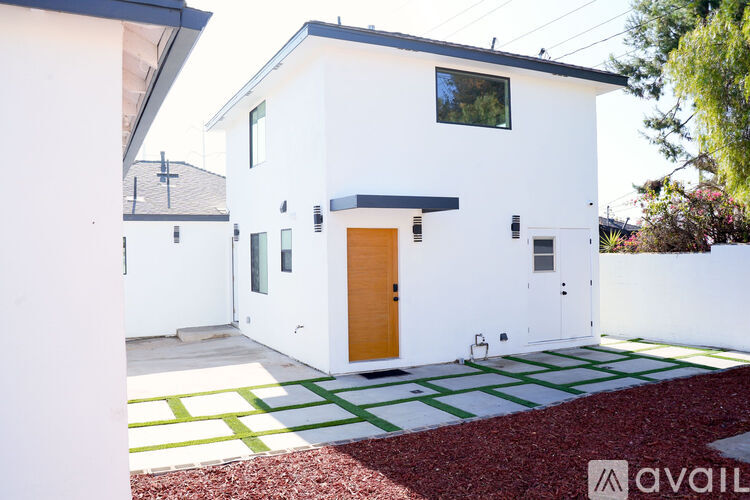 629 W Hillsdale St Studio Apartment for Rent - Photo gallery 5