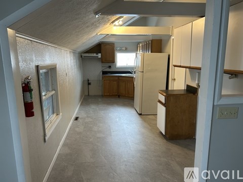 245 East Walnut Street 2 Beds Apartment for Rent