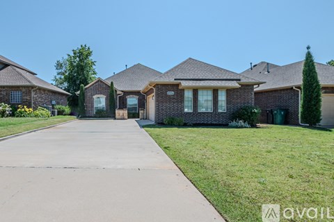 12037 Ashford Dr 3 Beds Apartment for Rent