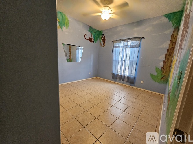 422 West 12th Street 3 Beds Single Family Home for Rent - Photo gallery 4