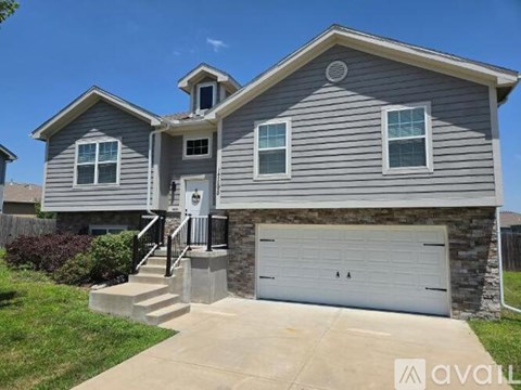 17195 Pratt St 4 Beds Apartment for Rent