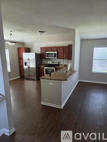17195 Pratt St 4 Beds Single Family Home for Rent - Photo gallery 3