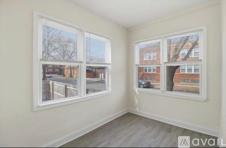 7700 South Saint Lawrence Avenue 4 Beds Apartment for Rent - Photo gallery 1