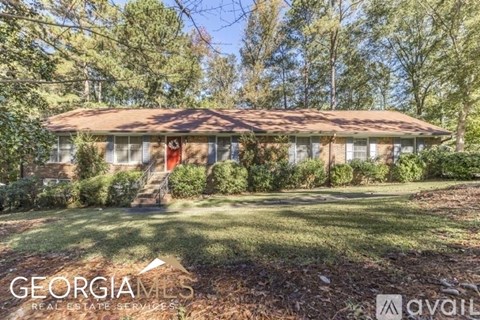 670 Commanche Drive 3 Beds Apartment for Rent