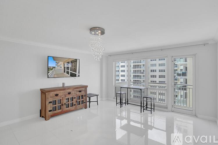 133 N Pompano Beach Blvd 2 Beds Condo for Rent - Photo gallery 4