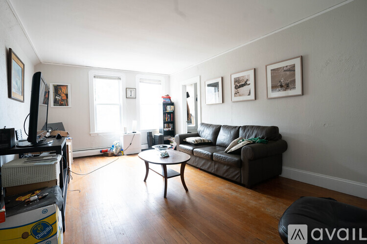 32 Gordon St 3 Beds Apartment for Rent - Photo gallery 2