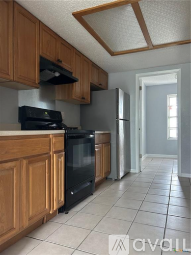 2006 Ruiz Dr 4 Beds Single Family Home for Rent - Photo gallery 4