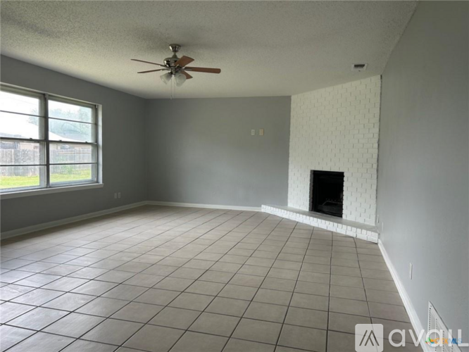 2006 Ruiz Dr 4 Beds Single Family Home for Rent - Photo gallery 5