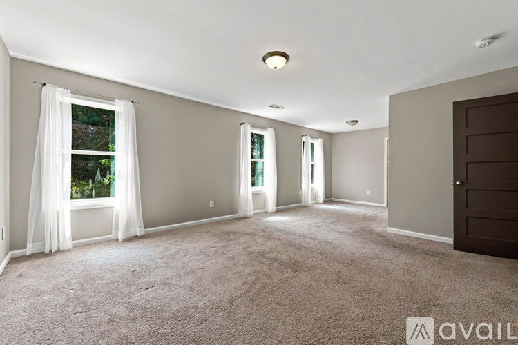 113 Richmond Dr 4 Beds Single Family Home for Rent - Photo gallery 4