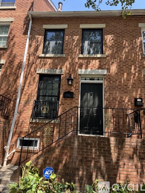1806 E Fairmount Ave 2 Beds Apartment for Rent