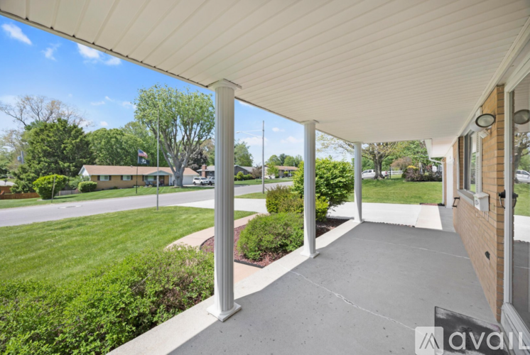 1121 Michigan Street 3 Beds Single Family Home for Rent - Photo gallery 3