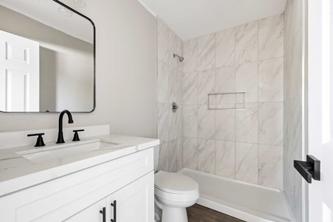 1103 ½ W Avenue J10 1 Apartment for Rent