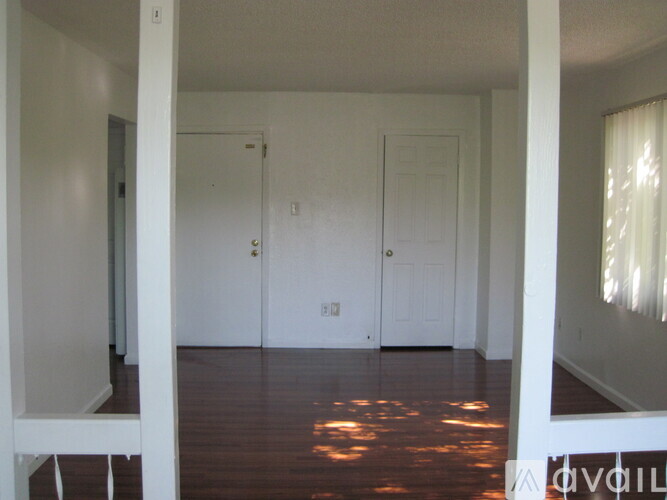 2750 Argyll Ave 1 Apartment for Rent - Photo gallery 4