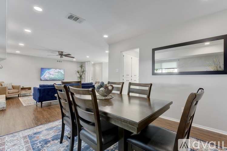 7902 Keneshaw Drive 3 Beds Single Family Home for Rent - Photo gallery 5