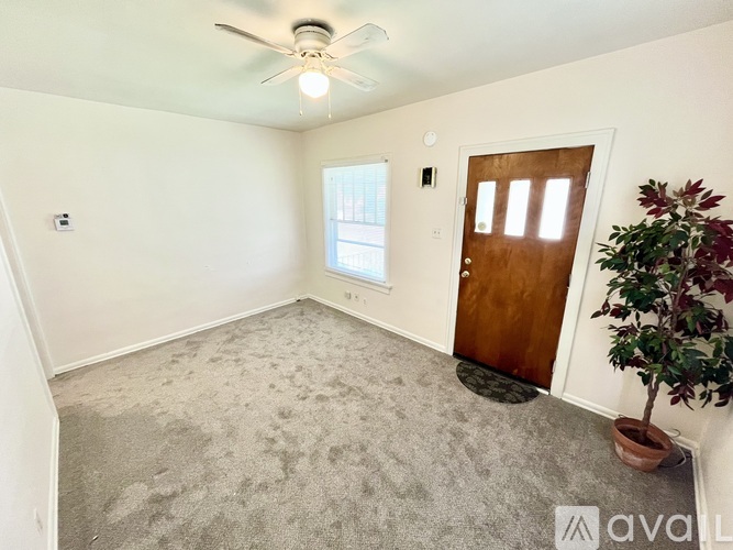 220 Notre Dame Ave 2 Beds Single Family Home for Rent - Photo gallery 3