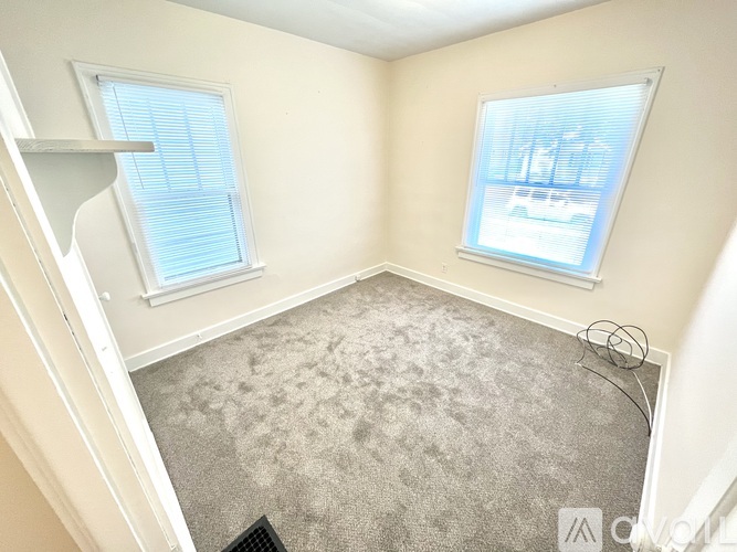 220 Notre Dame Ave 2 Beds Single Family Home for Rent - Photo gallery 4