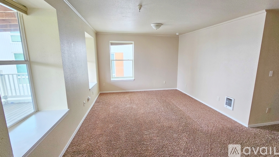 228 West Riverside Avenue 2 Beds Apartment for Rent - Photo gallery 5
