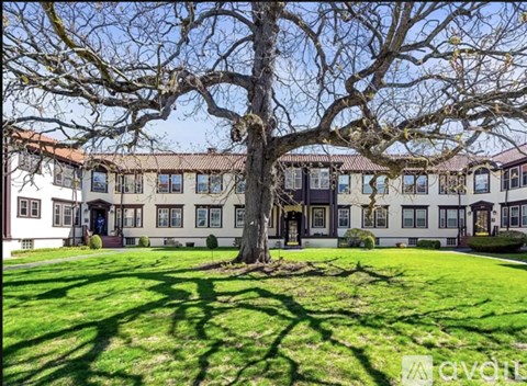 100 Main St 2 Beds Apartment for Rent