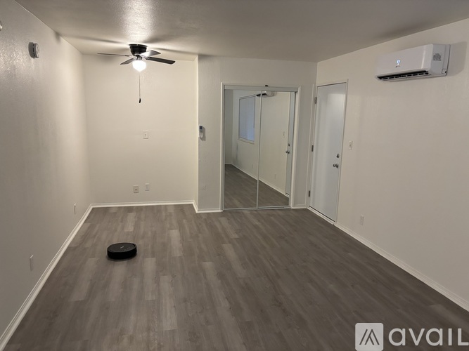525 Lakeview Drive Studio Single Family Home for Rent - Photo gallery 4