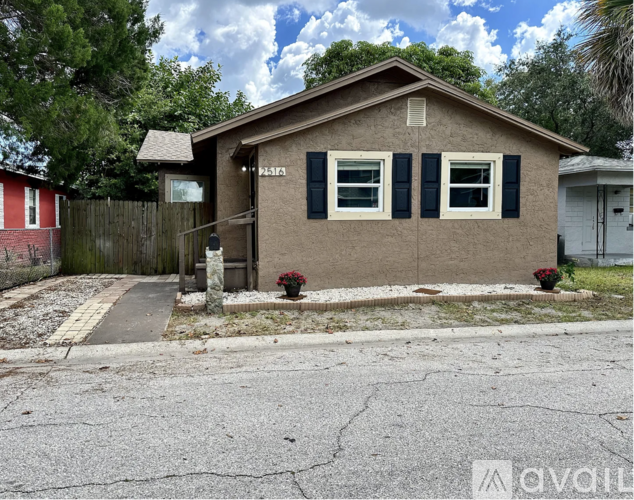 2516 10th Ave S 3 Beds Single Family Home for Rent - Photo gallery 1