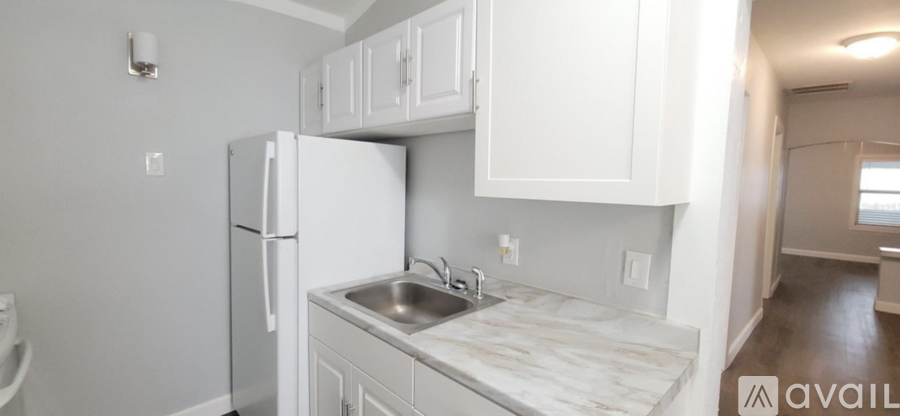 2516 10th Ave S 3 Beds Single Family Home for Rent - Photo gallery 3