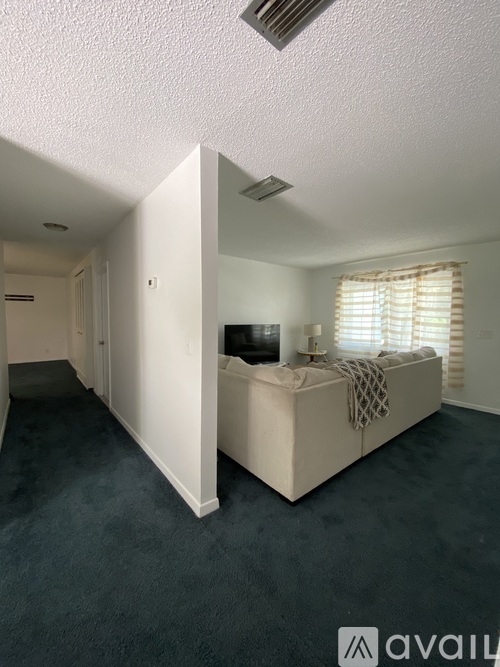 17 Blyth Place 3 Beds Single Family Home for Rent - Photo gallery 5