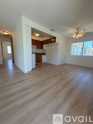 214 S West St 2 Beds Apartment for Rent - Photo gallery 2