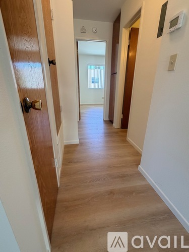 214 S West St 2 Beds Apartment for Rent - Photo gallery 4