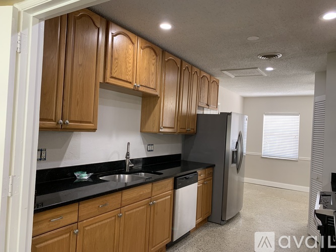 531 Wimbrow Drive 3 Beds Single Family Home for Rent - Photo gallery 5