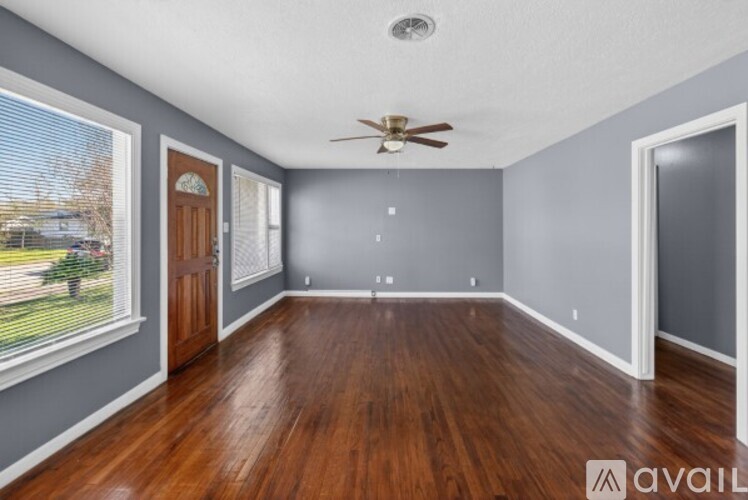 3223 Topeka St 3 Beds Single Family Home for Rent - Photo gallery 3