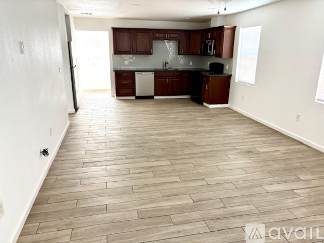 529 N Lincoln Ave 2 Beds Single Family Home for Rent - Photo gallery 2