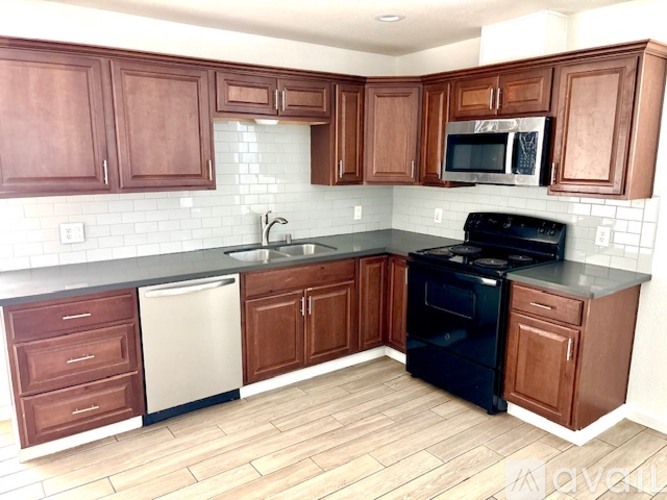 529 N Lincoln Ave 2 Beds Single Family Home for Rent - Photo gallery 3