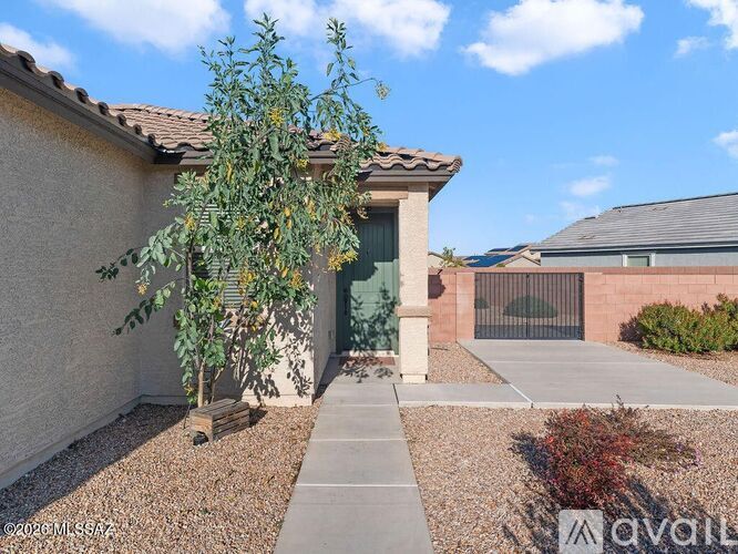 7996 S. Golden Bell Drive 3 Beds Single Family Home for Rent - Photo gallery 2