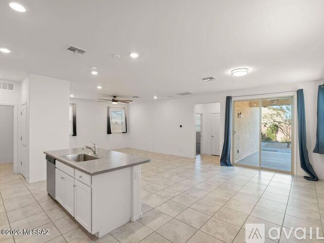7996 S. Golden Bell Drive 3 Beds Single Family Home for Rent - Photo gallery 5