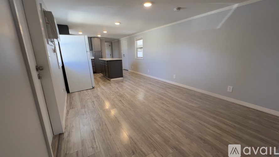 2201 South U.S. Highway 41 2 Beds Single Family Home for Rent - Photo gallery 3
