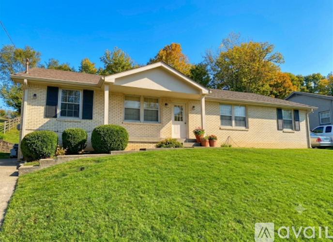 690 Huntington Parkway 2 Beds Single Family Home for Rent - Photo gallery 1