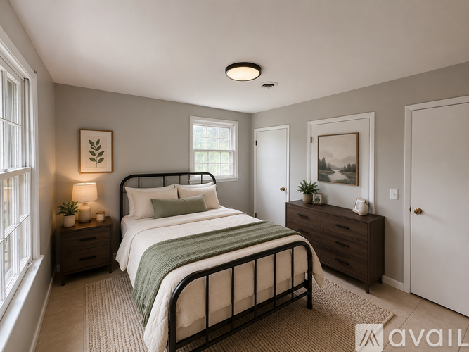 690 Huntington Parkway 2 Beds Single Family Home for Rent - Photo gallery 3