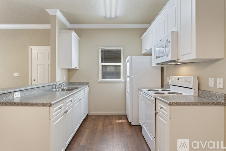 8905 Davis Road 1 Apartment for Rent - Photo gallery 2