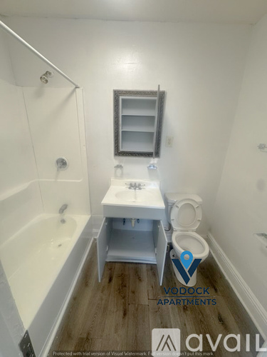 1335 Main St Studio Apartment for Rent - Photo gallery 5