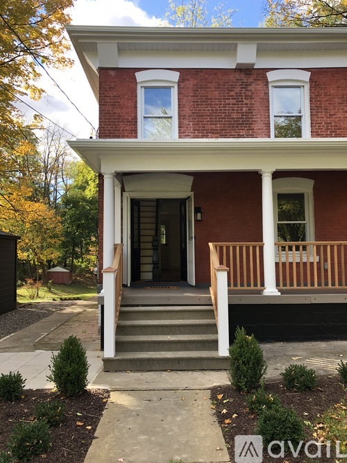 34 Garden St 3 Beds Single Family Home for Rent - Photo gallery 1